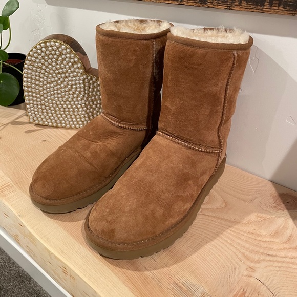 Sold - Picture 1 of 4